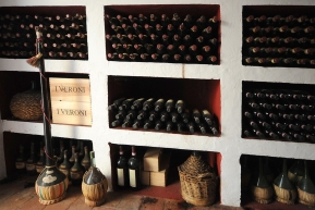 Przechowywanie wina w Toskanii